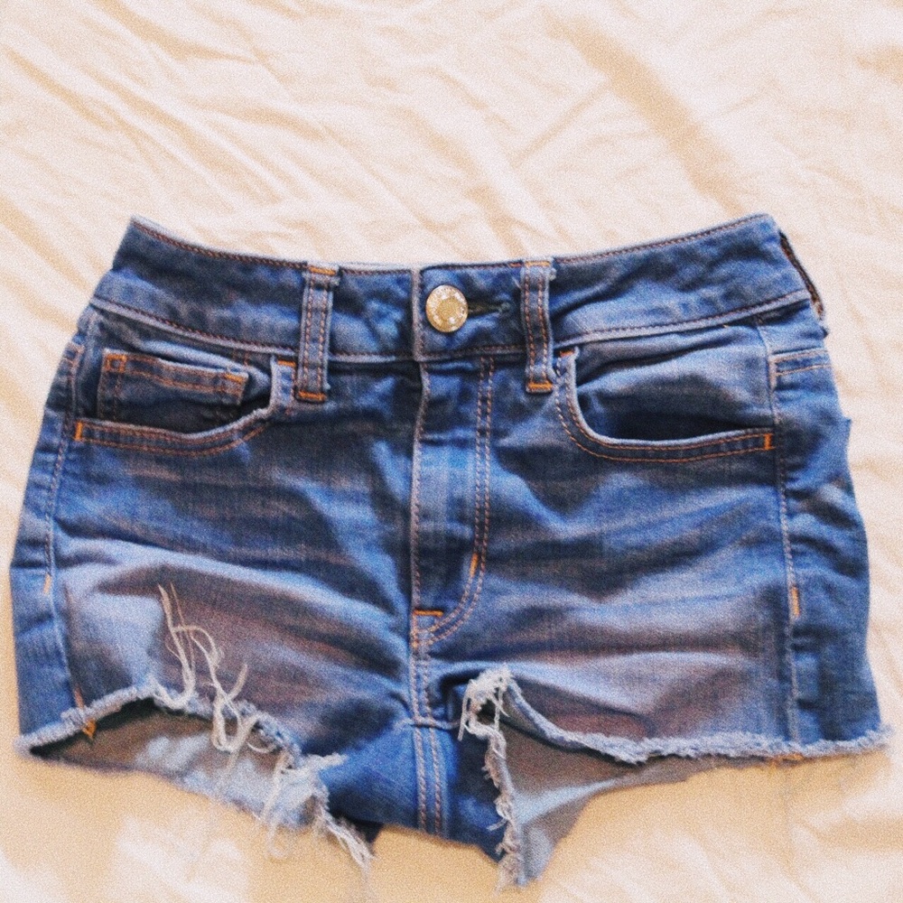 AMERICAN EAGLE DENIM SHORTS